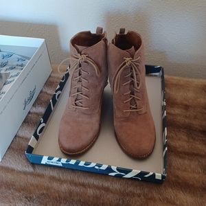 Tan bootie with laces